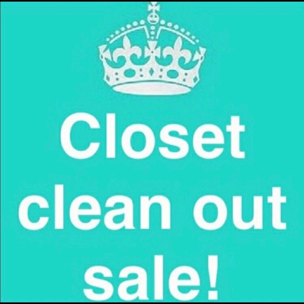 CLOSET CLEAN OUT SALE‼️